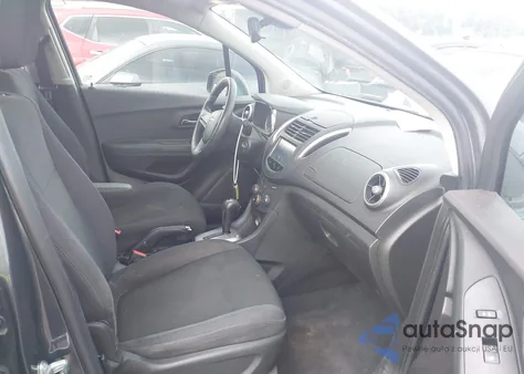 2016 Chevrolet Trax 1Ls z USA, uszkodzony, nr VIN 3GNCJKSB4GL250639